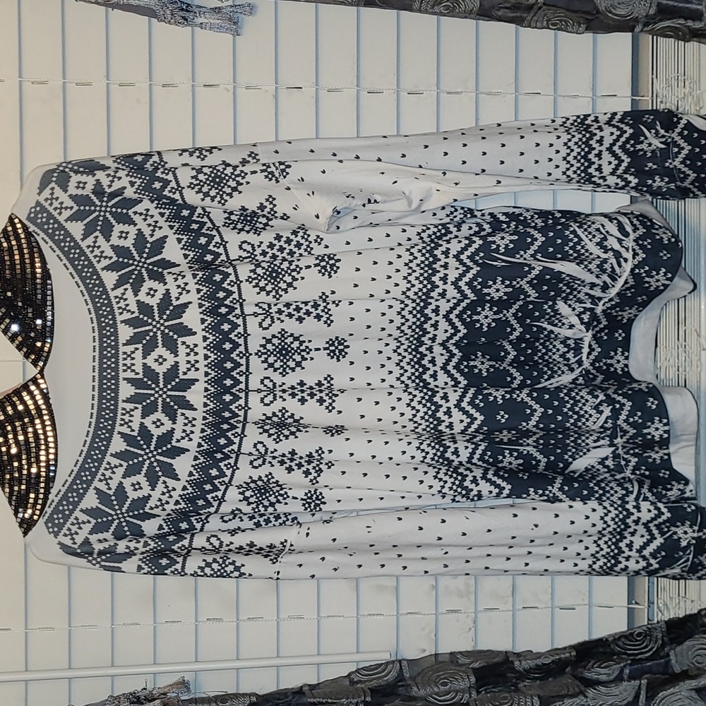 Blumin Apparel Size 1X super soft hoodie with Embellished hoodie.   NWOT. - Picture 3 of 9